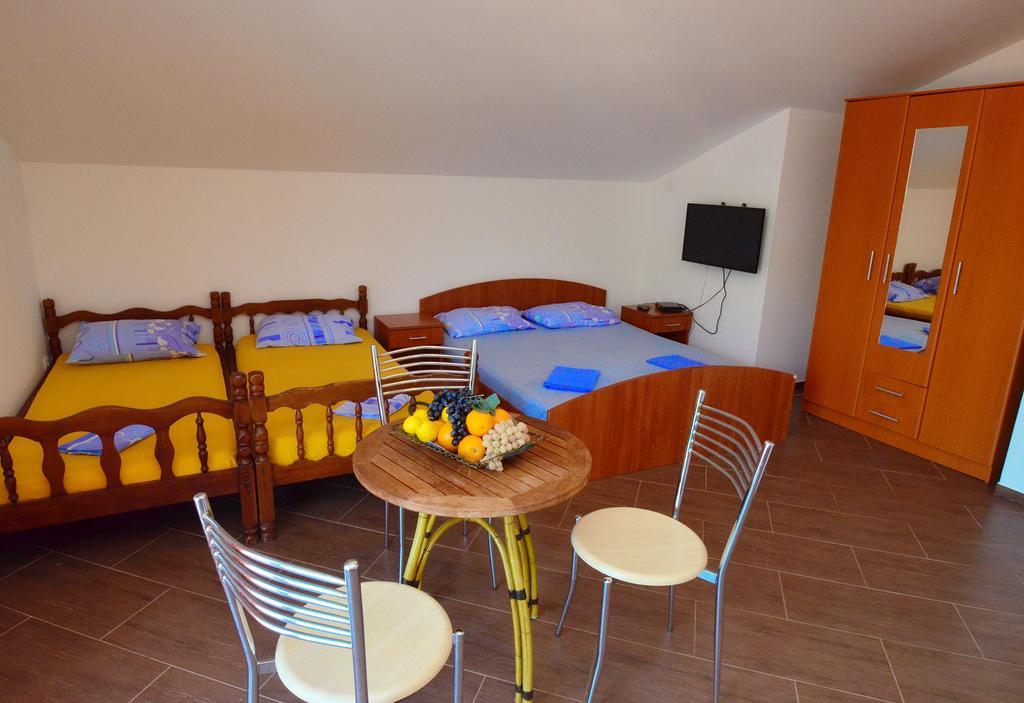 Apartments Scorpio Kotor Zimmer foto