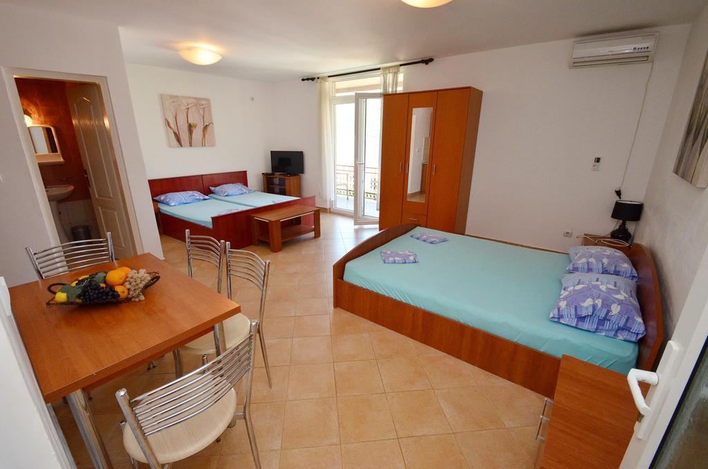Apartments Scorpio Kotor Zimmer foto
