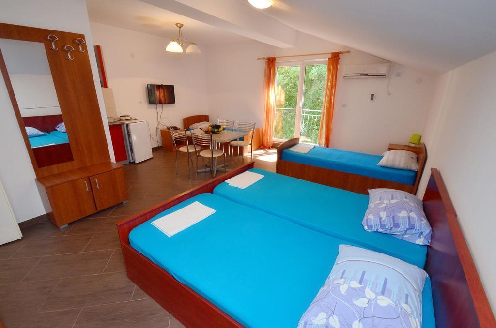 Apartments Scorpio Kotor Zimmer foto