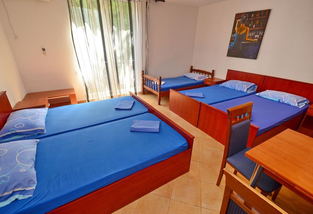 Apartments Scorpio Kotor Zimmer foto